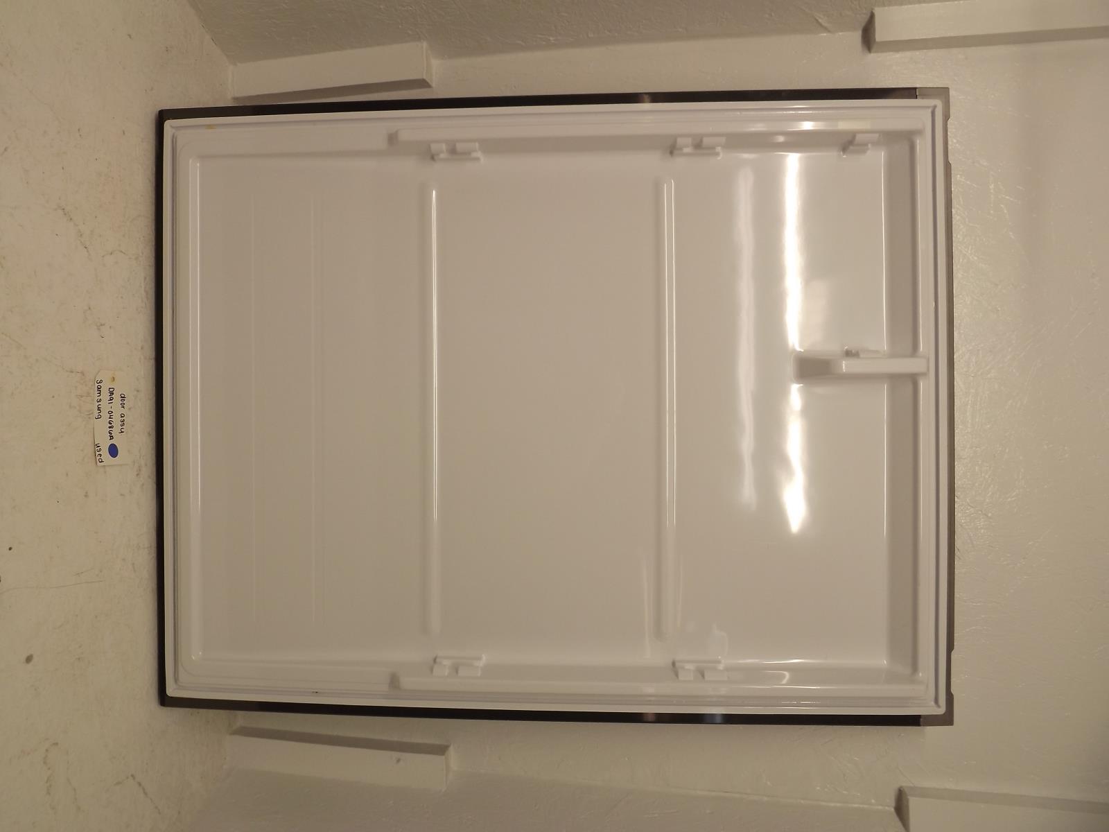 Samsung Refrigerator DA91-04686A Door Used Samsung Refrigerator DA91-04686A Door Used
